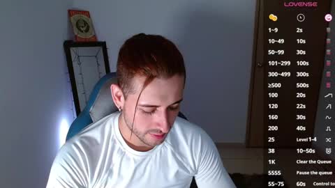 Snapshot of ares_blue chatting on February 27, 11:20 am ares blue online show from February 27, 11:20 am