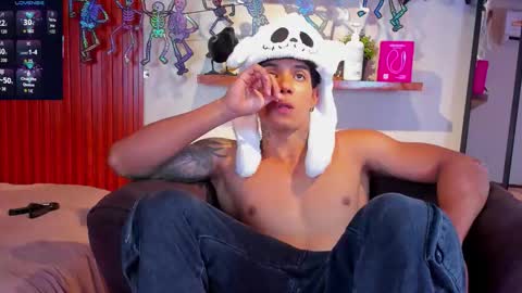 Snapshot of aress444 chatting on October 1, 1:44 am aress444 online show from October 1, 1:44 am