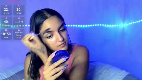 Snapshot of ari_20_ chatting on April 25, 2:36 pm Bella online show from April 25, 2:36 pm