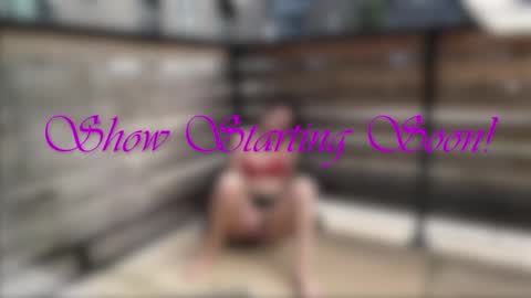 Snapshot of ari_lovexo chatting on April 19, 6:10 pm Ari and Penn online show from April 19, 6:10 pm