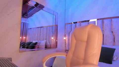 ARI  online show from November 21, 11:53 am