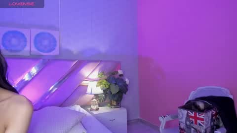 Ari  online show from December 30, 8:47 pm