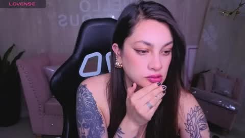 Aria95 a online show from April 17, 8:23 pm