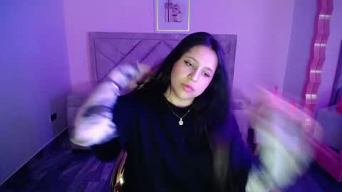 Aria online show from November 11, 9:48 pm