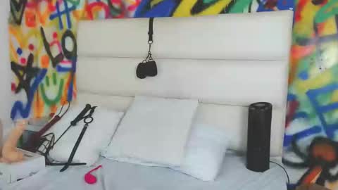 Snapshot of aria_martiin chatting on December 13, 5:32 pm aria online show from December 13, 5:32 pm