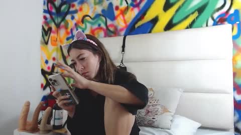 Snapshot of aria_martiin chatting on March 3, 6:01 pm aria online show from March 3, 6:01 pm