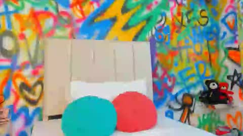 aria online show from March 27, 3:45 pm