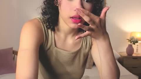 ariaa_23 online show from November 24, 3:01 pm