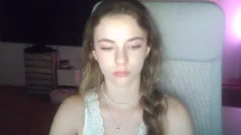 AriaCreazy online show from June 9, 8:20 pm