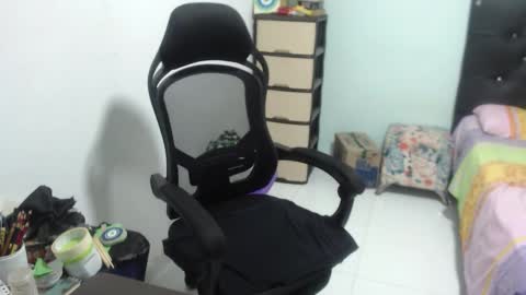 Snapshot of ariadna_6 chatting on October 27, 6:45 pm ...Ariana... online show from October 27, 6:45 pm