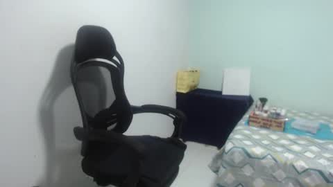 Snapshot of ariadna_6 chatting on February 20, 5:24 pm ...Ariana... online show from February 20, 5:24 pm