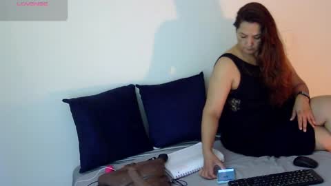 Snapshot of ariadna_grad chatting on April 6, 1:12 pm A r i a d n a online show from April 6, 1:12 pm