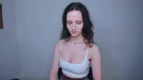 Snapshot of ariadna_s chatting on July 3, 9:21 pm Ariadna online show from July 3, 9:21 pm