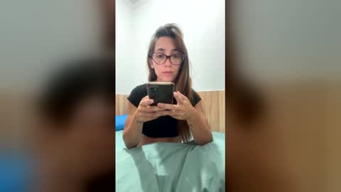 ariadnalatina online show from March 25, 12:00 pm