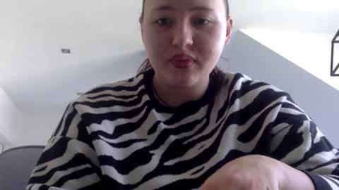 Snapshot of ariakinkygirl chatting on March 4, 9:15 am Aria online show from March 4, 9:15 am