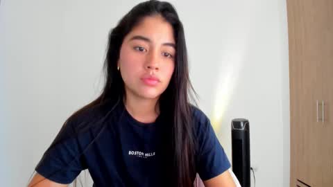 Aria Montgomery online show from February 6, 3:00 am