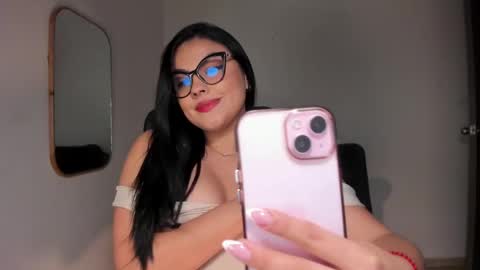  Ariana Vega  IG arivegax1  TW arivegax1 online show from March 11, 2:21 am