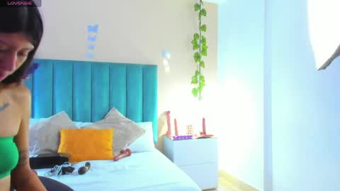 Snapshot of ariana_cri_x chatting on May 3, 11:38 am ariana_cri_x online show from May 3, 11:38 am