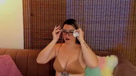 Ariana Cruz online show from April 10, 12:21 pm