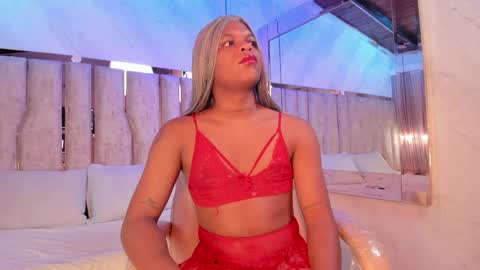 ariana_grande233 online show from May 29, 11:41 am