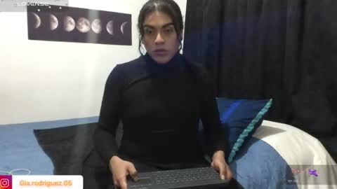 Snapshot of ariana_rodriguez_ chatting on July 6, 8:22 am Ariana Rodriguez trans Girl online show from July 6, 8:22 am
