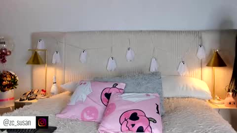 Snapshot of ariana_zc_ chatting on October 6, 8:39 pm Susan online show from October 6, 8:39 pm