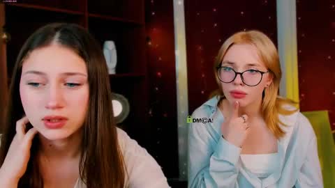arianaa_cat online show from April 14, 6:36 pm