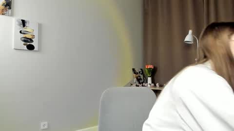 Alice online show from March 2, 7:10 pm