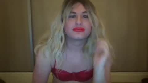 Snapshot of arianalopez98 chatting on December 21, 9:04 pm Ariana 3 online show from December 21, 9:04 pm