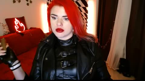 Snapshot of arianasaint chatting on April 13, 3:17 pm Mistress Ariana online show from April 13, 3:17 pm