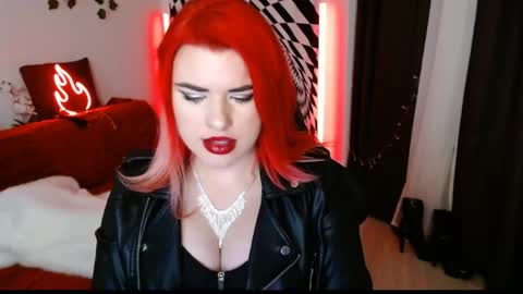 Snapshot of arianasaint chatting on April 14, 6:47 pm Mistress Ariana online show from April 14, 6:47 pm