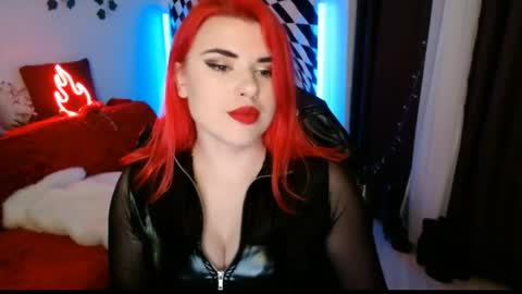 Snapshot of arianasaint chatting on April 23, 8:33 pm Mistress Ariana online show from April 23, 8:33 pm