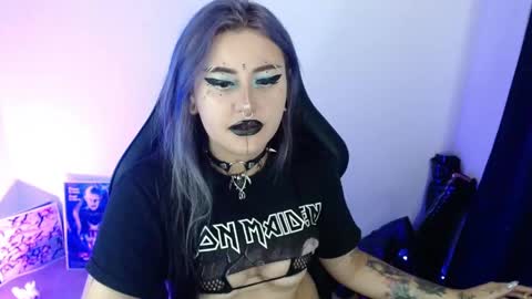 help me 100 hands up my OF is Free  online show from April 23, 12:23 am