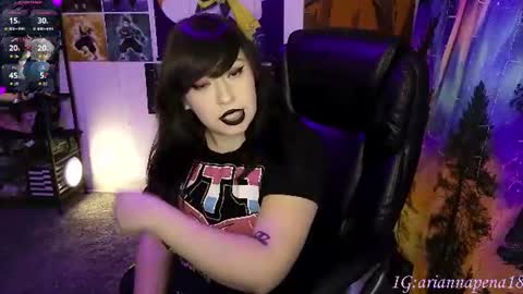 Arianna Pea online show from July 7, 12:02 am