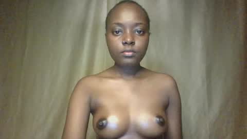 Snapshot of ariax_a chatting on June 14, 5:53 am Tight pussy online show from June 14, 5:53 am
