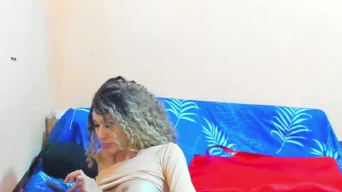 VAL online show from December 4, 8:51 pm