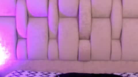 Snapshot of aribloom7 chatting on June 28, 8:48 pm Welcome to Ari room online show from June 28, 8:48 pm