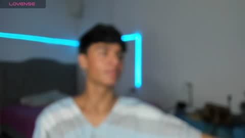 ariel_adan online show from July 8, 10:25 pm