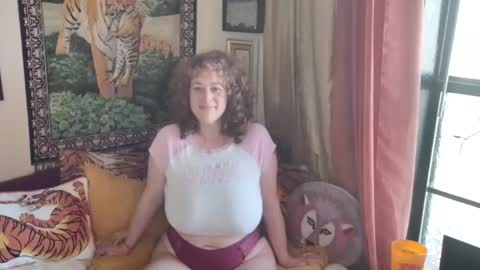 Arielle Ari online show from March 13, 7:53 pm