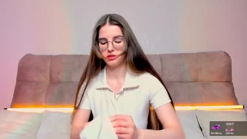 Snapshot of ariellateska chatting on May 16, 5:04 am Ariella online show from May 16, 5:04 am