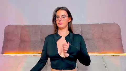 Snapshot of ariellateska chatting on June 10, 3:18 am Ariella online show from June 10, 3:18 am