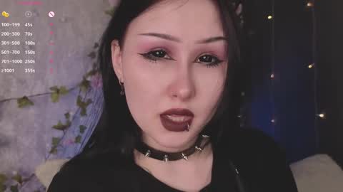 Dee online show from April 10, 4:39 am