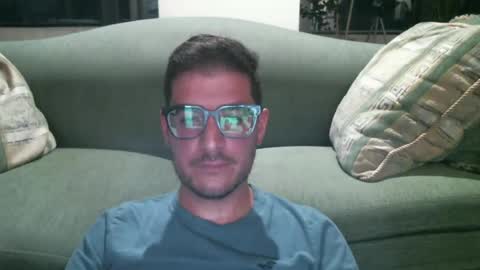 Snapshot of arielsinho chatting on June 22, 1:40 am Anon online show from June 22, 1:40 am