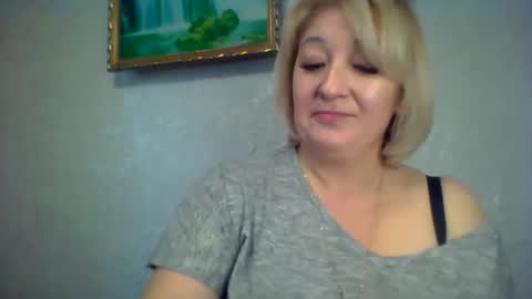 ArielXLoveresss online show from October 31, 8:37 am