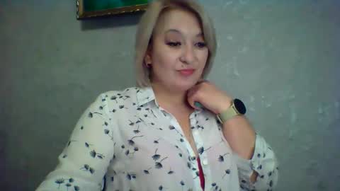 ArielXLoveresss online show from November 7, 5:18 am