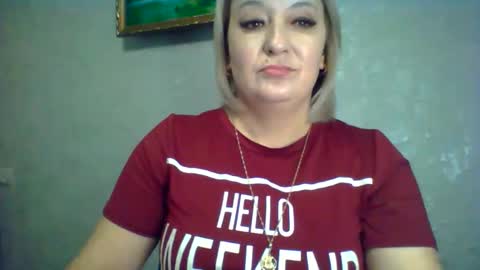 ArielXLoveresss online show from November 29, 8:17 am