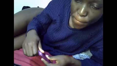 Snapshot of aries_eve chatting on November 27, 10:23 pm aries_eve online show from November 27, 10:23 pm