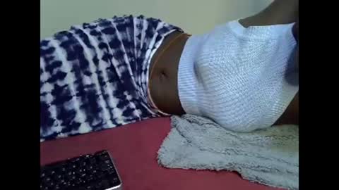 Snapshot of aries_eve chatting on February 15, 10:39 pm aries_eve online show from February 15, 10:39 pm