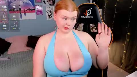 Snapshot of ariettaheart chatting on July 7, 4:22 pm Adele online show from July 7, 4:22 pm