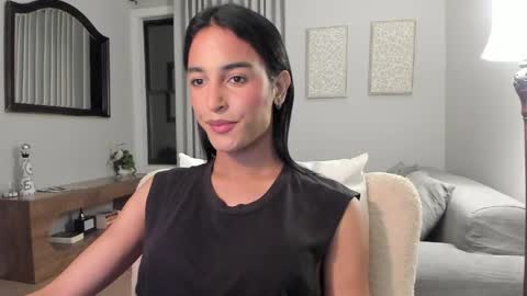 Snapshot of ariia1_ chatting on May 7, 3:56 am Aria online show from May 7, 3:56 am